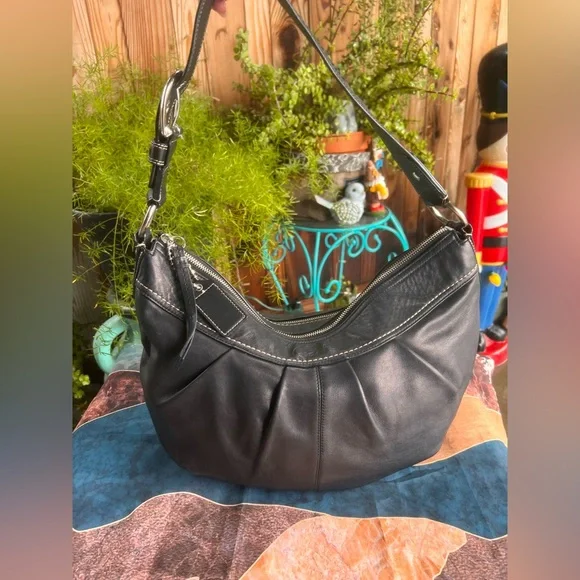 Coach purse women - Picture 1 of 15